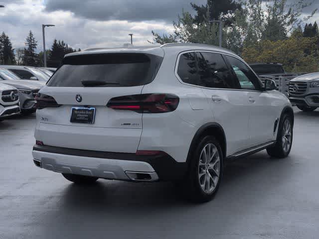 Thumbnail: 2026 BMW X5 - 8