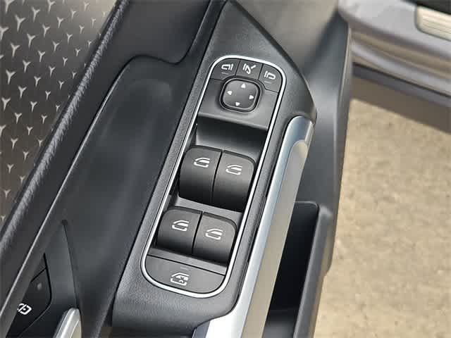 Thumbnail: 2025 Mercedes-Benz GLB - 18