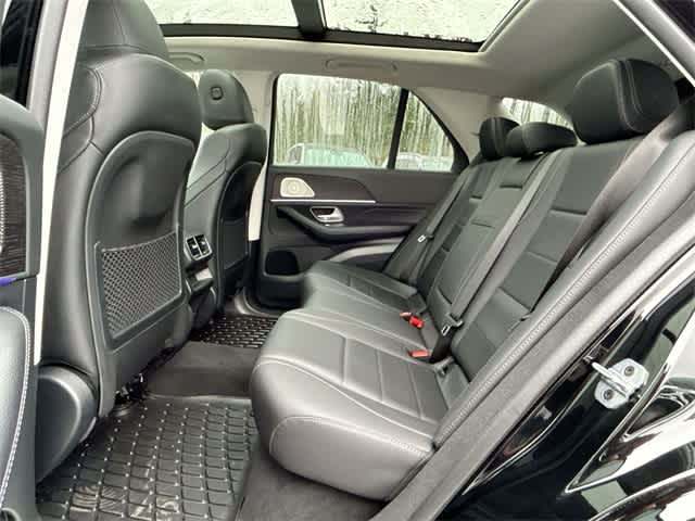 Thumbnail: 2026 Mercedes-Benz GLE - 21