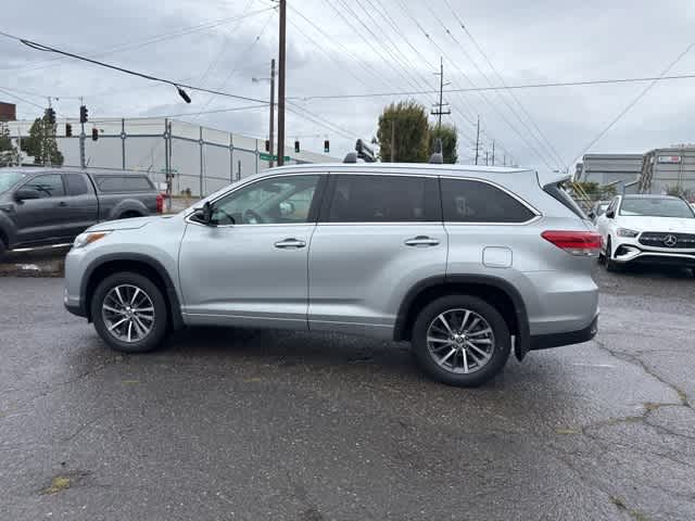 Thumbnail: 2018 Toyota Highlander - 8