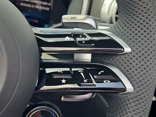 Thumbnail: 2025 Mercedes-Benz SL-Class - 26