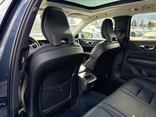 Thumbnail: 2020 Volvo S60 - 10