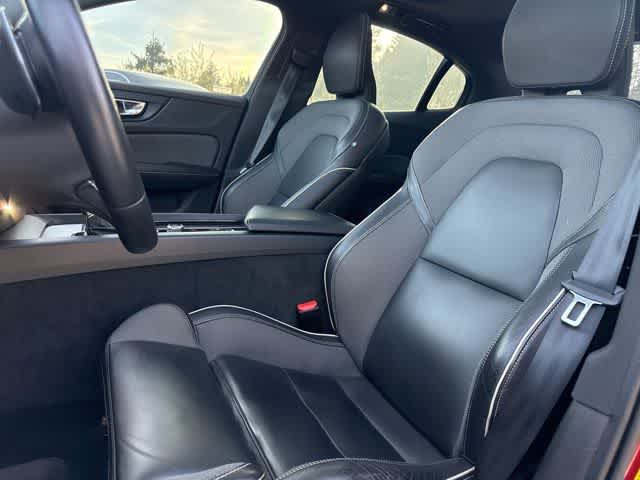 Thumbnail: 2019 Volvo S60 - 13