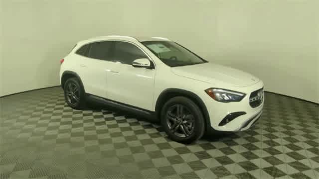 Thumbnail: 2026 Mercedes-Benz GLA - 2