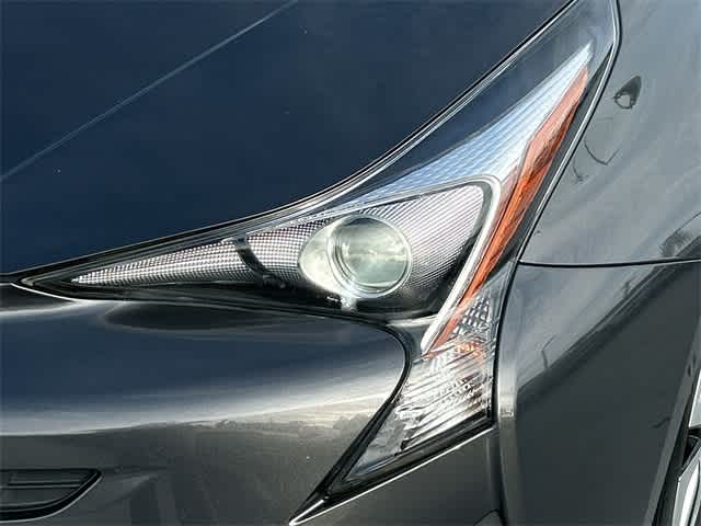 Thumbnail: 2018 Toyota Prius - 11