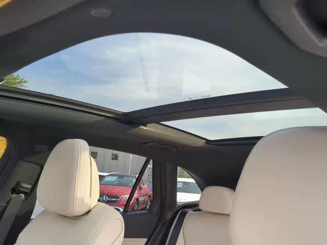 Thumbnail: 2026 Mercedes-Benz GLC - 19