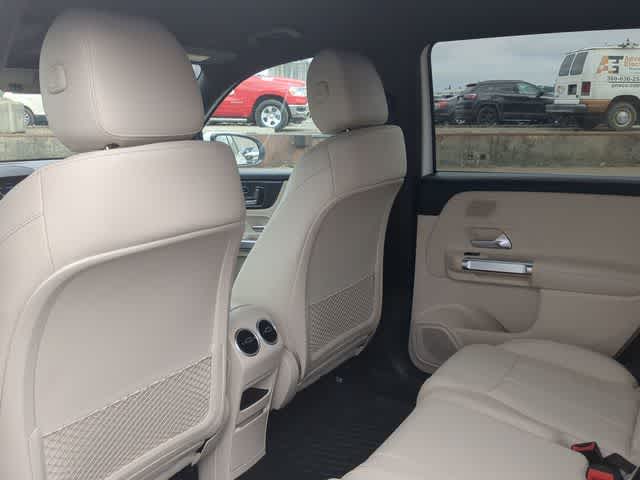 Thumbnail: 2026 Mercedes-Benz GLB - 19