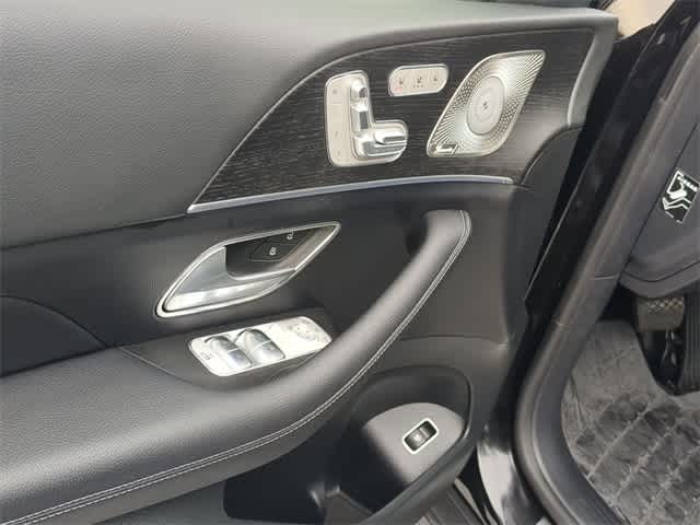 Thumbnail: 2025 Mercedes-Benz GLS - 17