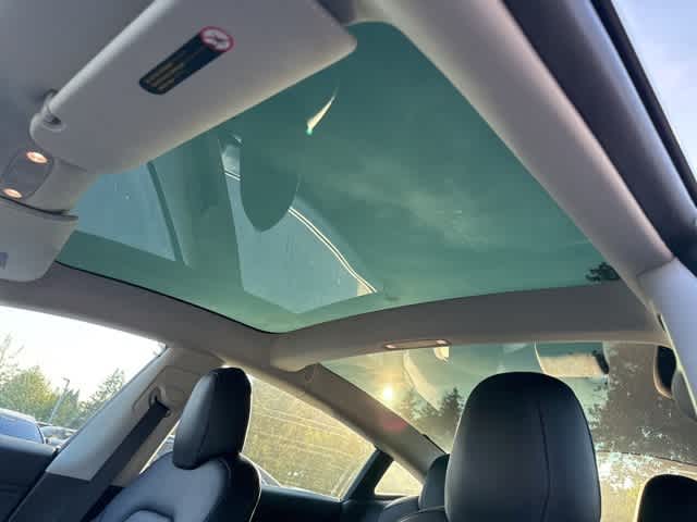 Thumbnail: 2019 Tesla Model 3 - 14