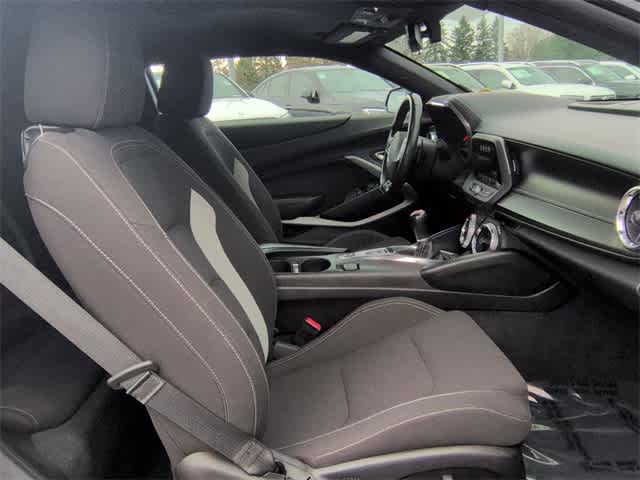 Thumbnail: 2018 Chevrolet Camaro - 21
