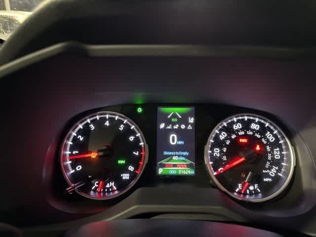 Thumbnail: 2022 Toyota RAV4 - 15