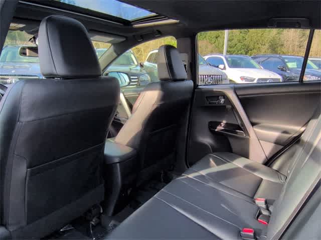 Thumbnail: 2016 Toyota RAV4 - 18