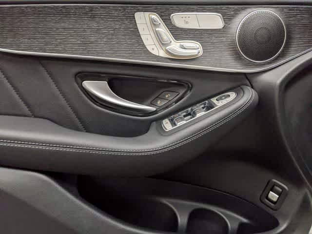 Thumbnail: 2022 Mercedes-Benz GLC - 24