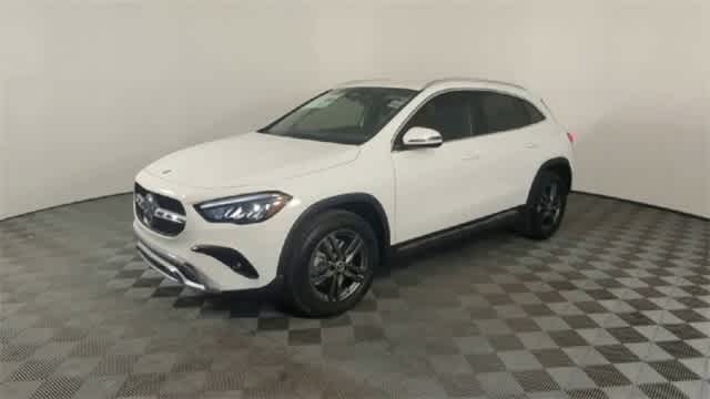 Thumbnail: 2026 Mercedes-Benz GLA - 4