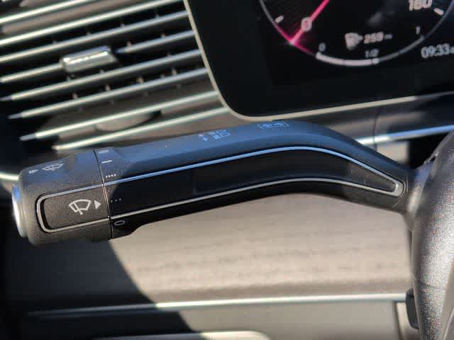 Thumbnail: 2026 Mercedes-Benz GLE - 26