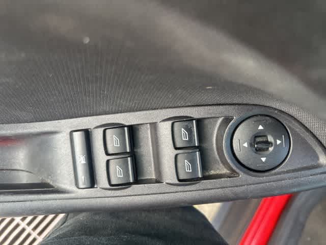 Thumbnail: 2015 Ford Focus - 14