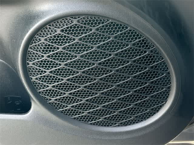 Thumbnail: 2018 Toyota Prius - 31