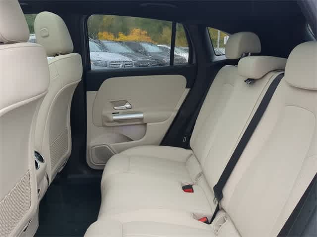 Thumbnail: 2025 Mercedes-Benz GLA - 21