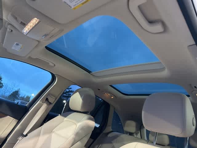 Thumbnail: 2020 Mercedes-Benz GLC - 14