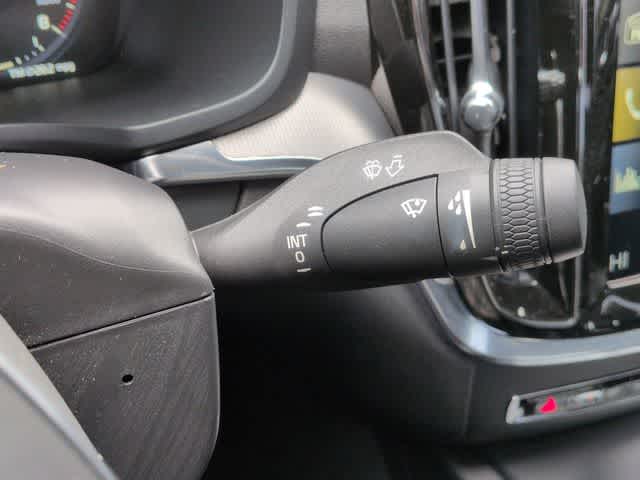 Thumbnail: 2019 Volvo S60 - 28