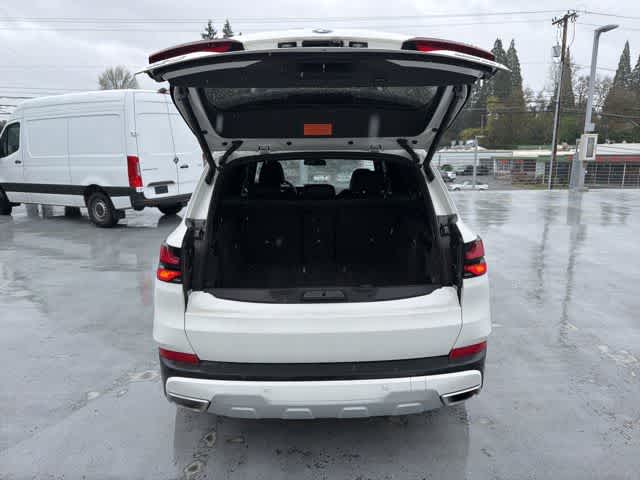 Thumbnail: 2026 BMW X5 - 9