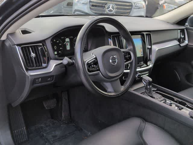 Thumbnail: 2020 Volvo S60 - 10