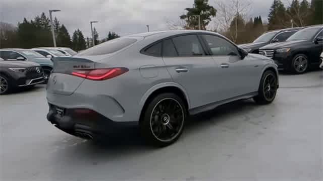 Thumbnail: 2025 Mercedes-Benz GL-Class - 8