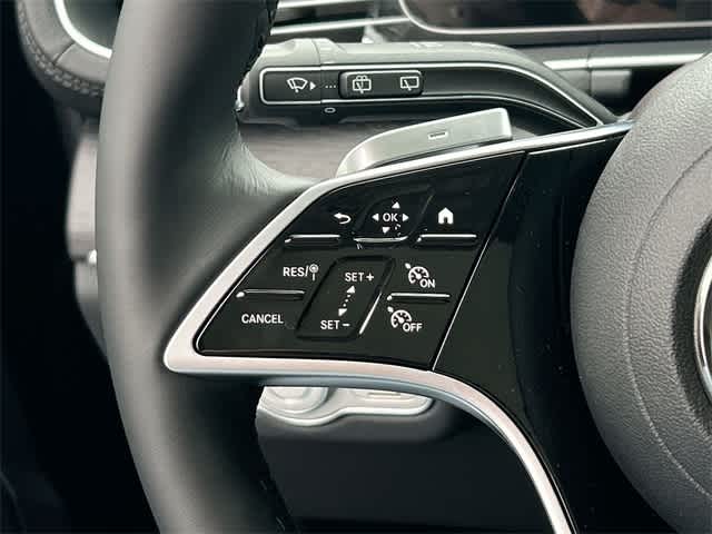 Thumbnail: 2026 Mercedes-Benz GLE - 26