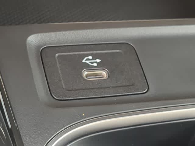 Thumbnail: 2026 Mercedes-Benz GLB - 30