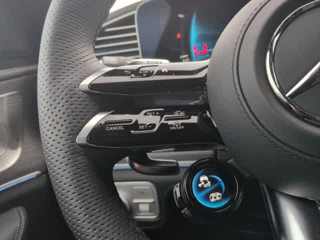 Thumbnail: 2026 Mercedes-Benz GLE - 26