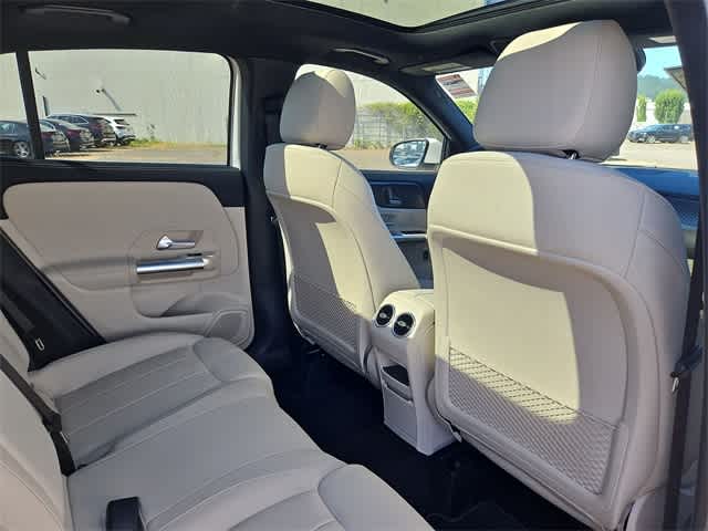 Thumbnail: 2025 Mercedes-Benz GLA - 19