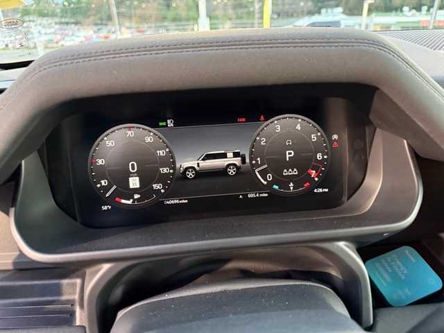 Thumbnail: 2023 Land Rover Defender - 15