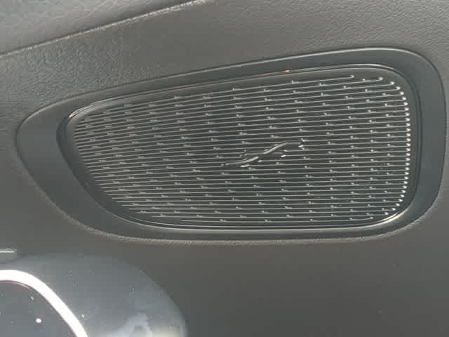 Thumbnail: 2025 Mercedes-Benz GLC - 30