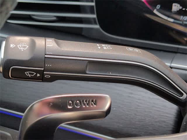 Thumbnail: 2025 Mercedes-Benz GLE - 28