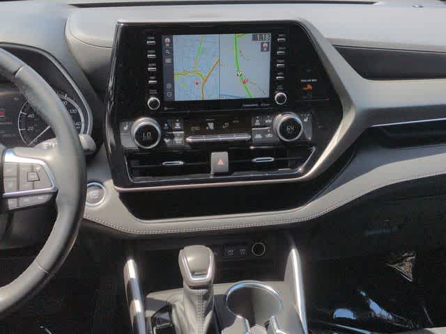 Thumbnail: 2021 Toyota Highlander - 29