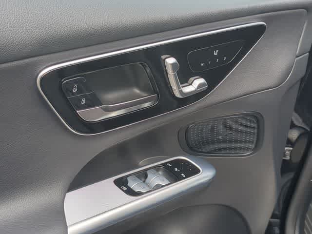 Thumbnail: 2026 Mercedes-Benz GLC - 17