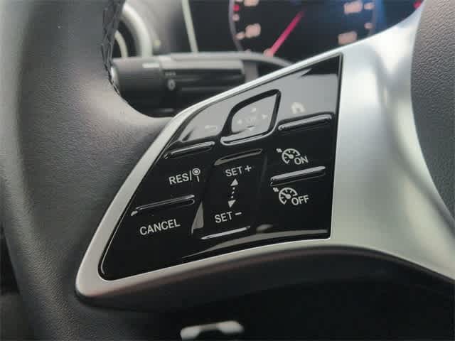 Thumbnail: 2025 Mercedes-Benz C-Class - 25