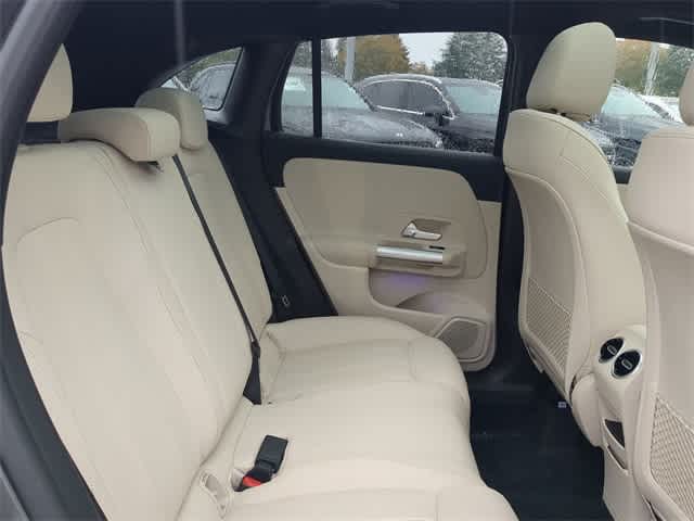 Thumbnail: 2025 Mercedes-Benz GLA - 22