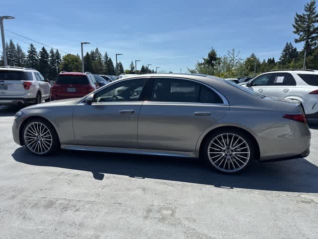 Thumbnail: 2022 Mercedes-Benz S-Class - 8