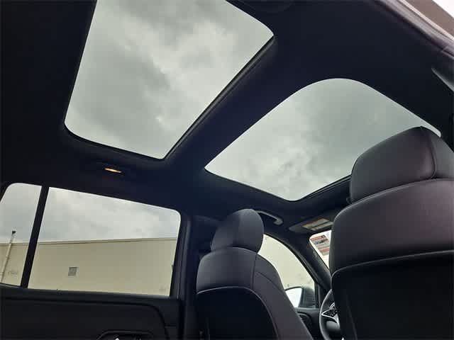 Thumbnail: 2025 Mercedes-Benz GLB - 23