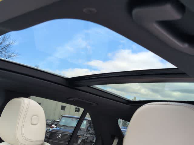 Thumbnail: 2026 Mercedes-Benz GLE - 19