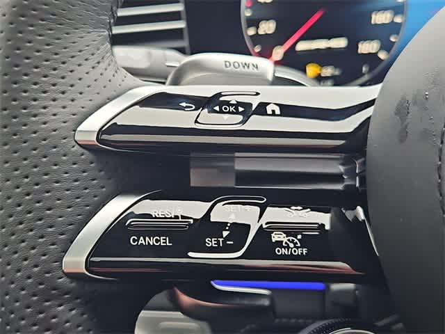 Thumbnail: 2026 Mercedes-Benz GLE - 26