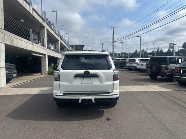 Thumbnail: 2020 Toyota 4Runner - 6