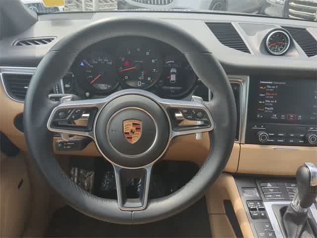 Thumbnail: 2018 Porsche Macan - 25