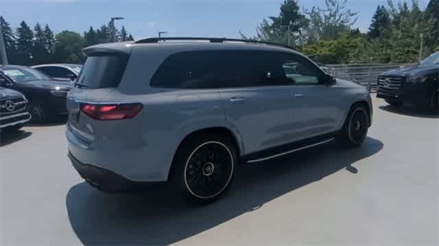 Thumbnail: 2025 Mercedes-Benz GL-Class - 8