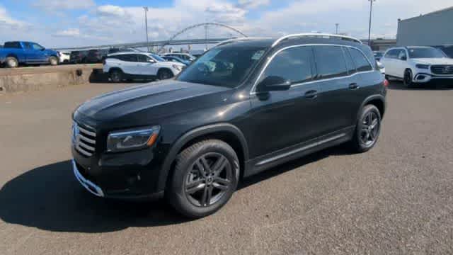 Thumbnail: 2026 Mercedes-Benz GLB - 4