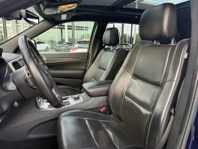 Thumbnail: 2017 Jeep Grand Cherokee - 13
