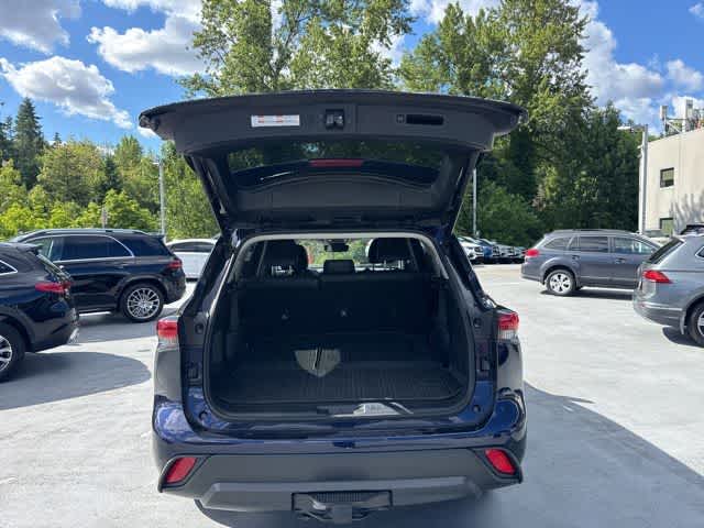 Thumbnail: 2021 Toyota Highlander - 6