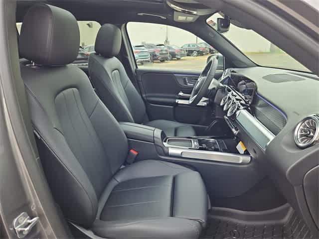 Thumbnail: 2025 Mercedes-Benz GLB - 24