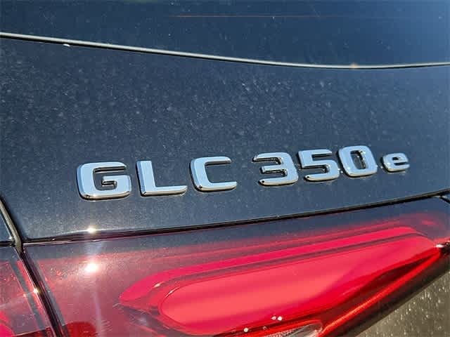 Thumbnail: 2025 Mercedes-Benz GLC - 12